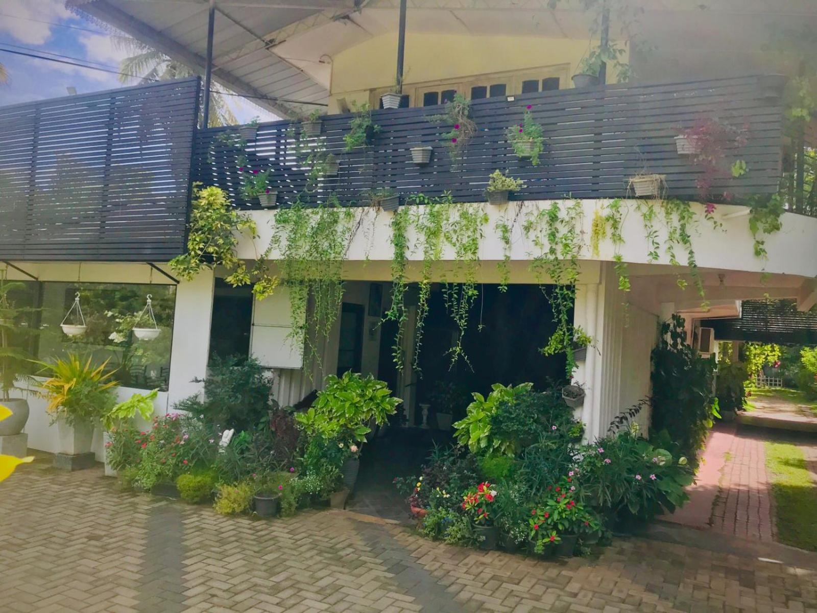 Pinidiya Resort Anuradhapura Luaran gambar