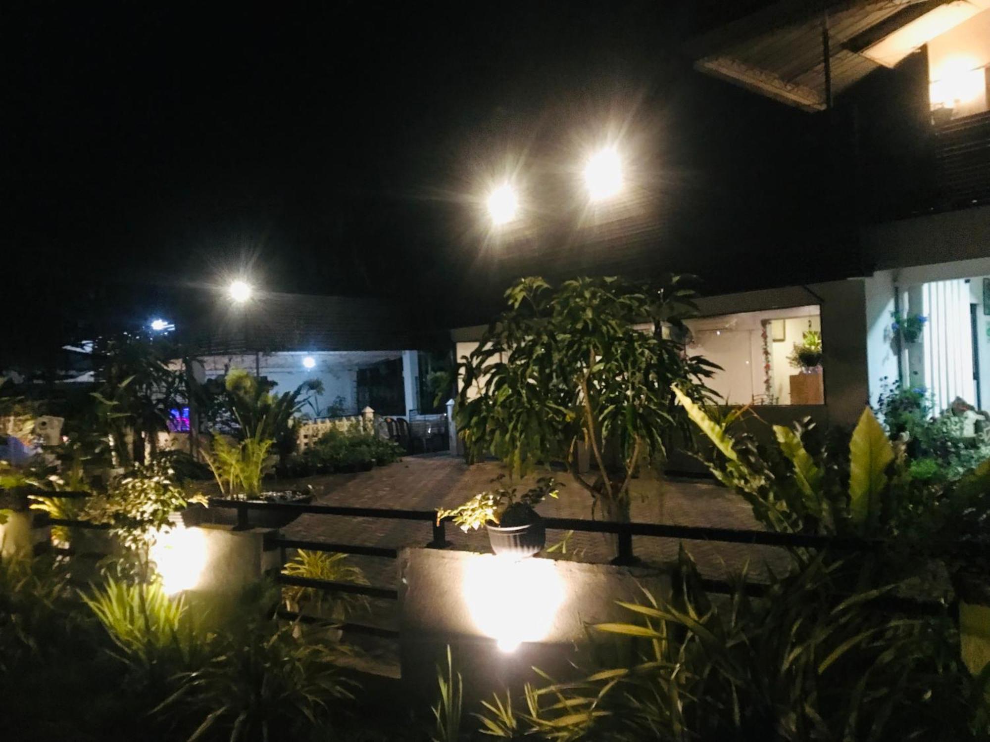 Pinidiya Resort Anuradhapura Luaran gambar